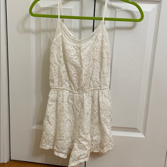 White / Ivory Romper - Picture 1 of 2